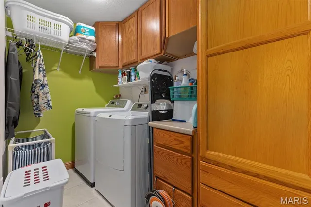 $360,000 | 900 Montana Street, Gillespie, IL 62033