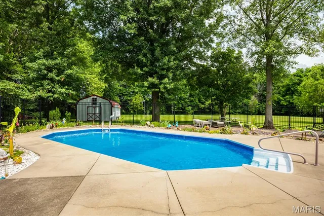 $360,000 | 900 Montana Street, Gillespie, IL 62033