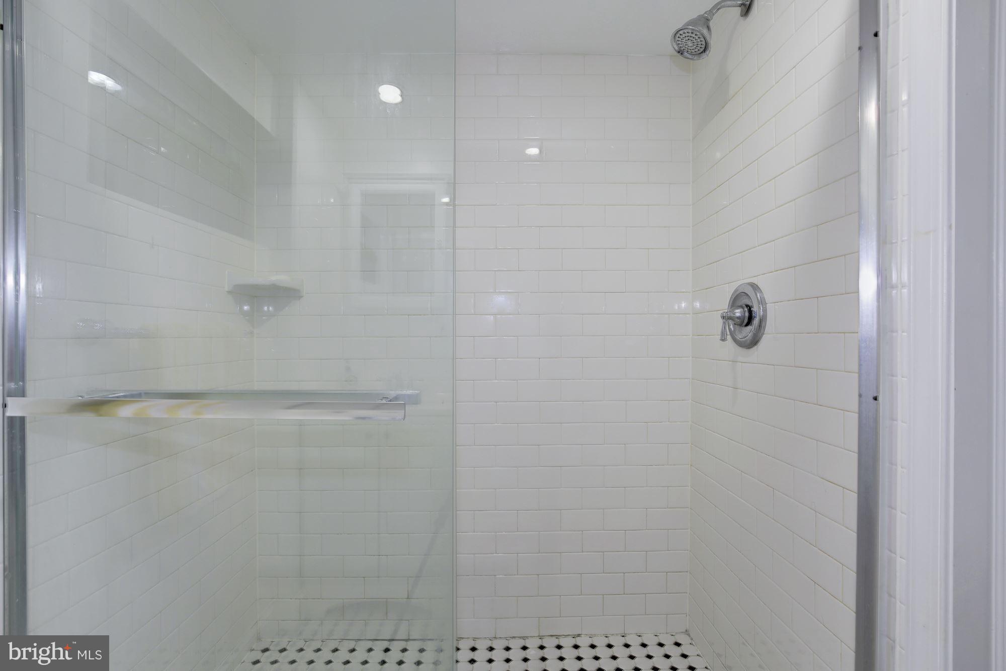 11602 Higby Street Silver Spring, MD 20902 - Photo 27 of 30 Bath
