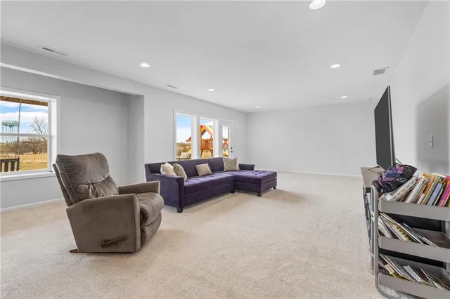 $950,000 | 14616 Aspen Circle, Basehor, KS 66007