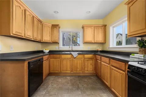 $1,125,000 | 17 Meikle Avenue, Newport, RI 02840