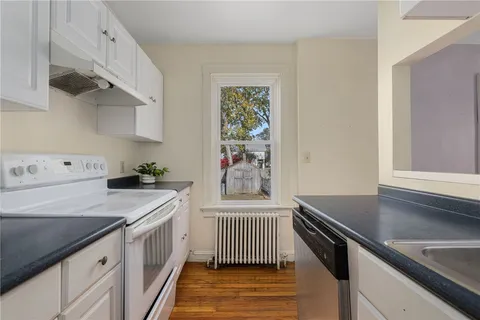 $1,125,000 | 17 Meikle Avenue, Newport, RI 02840