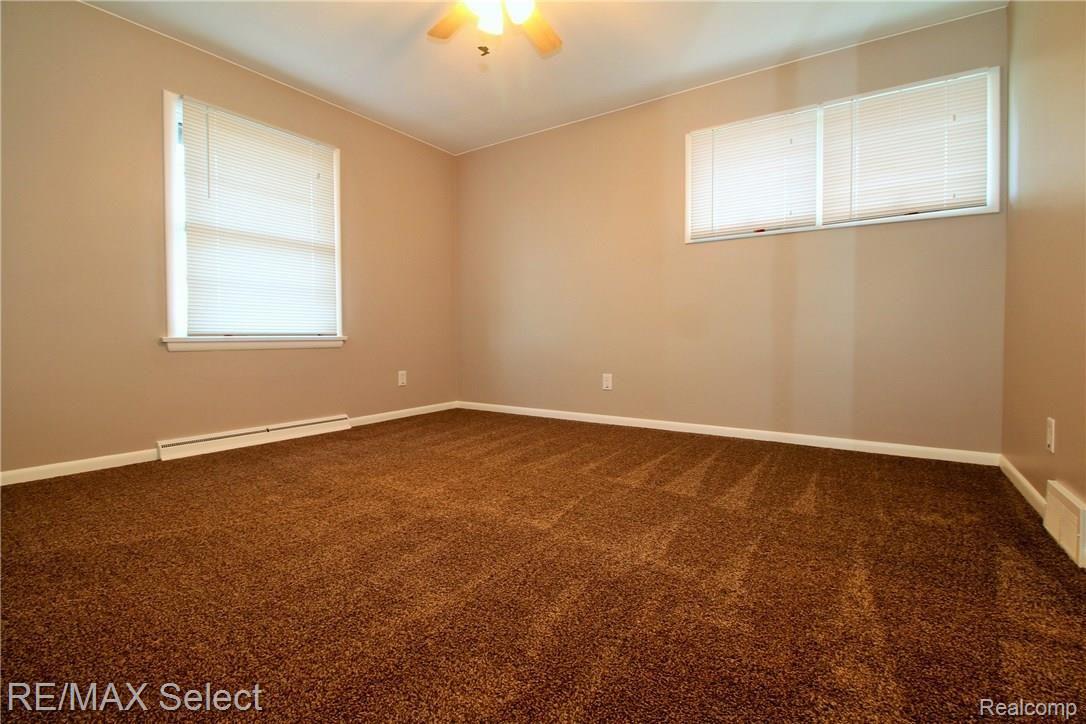 5105 Van Slyke Road Flint, MI 48507 - Photo 18 of 30 IMG_8898.JPG