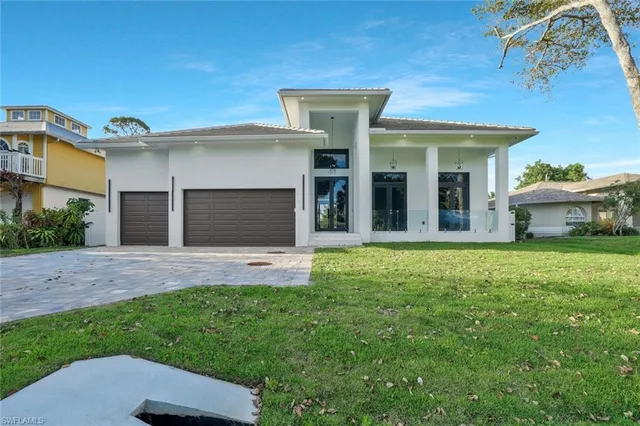 $2,995,000 | 1317 Cypress Woods Drive, Naples, FL 34103