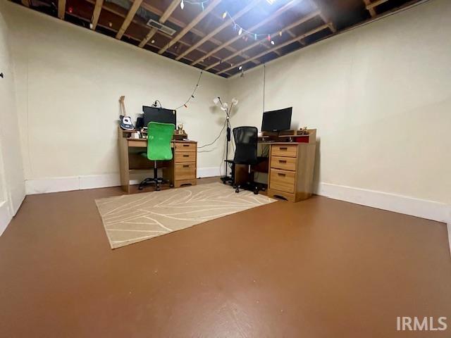 7210 West Dinsmore Road Bloomington, IN 47403 - Photo 19 of 26 Gallery Image 19