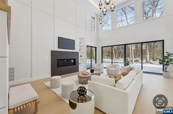 $2,499,999 | 308 Spring Lane, Haworth, NJ 07641