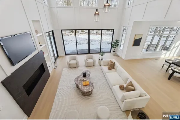$2,499,999 | 308 Spring Lane, Haworth, NJ 07641