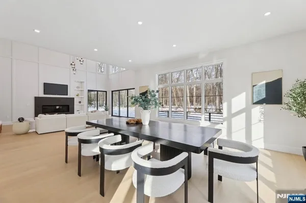 $2,499,999 | 308 Spring Lane, Haworth, NJ 07641