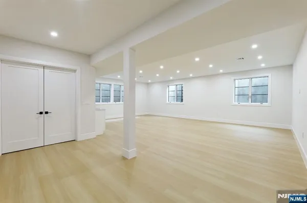 $2,499,999 | 308 Spring Lane, Haworth, NJ 07641