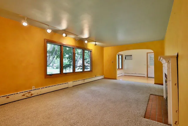 $369,900 | 713 Redland Drive, Madison, WI 53714