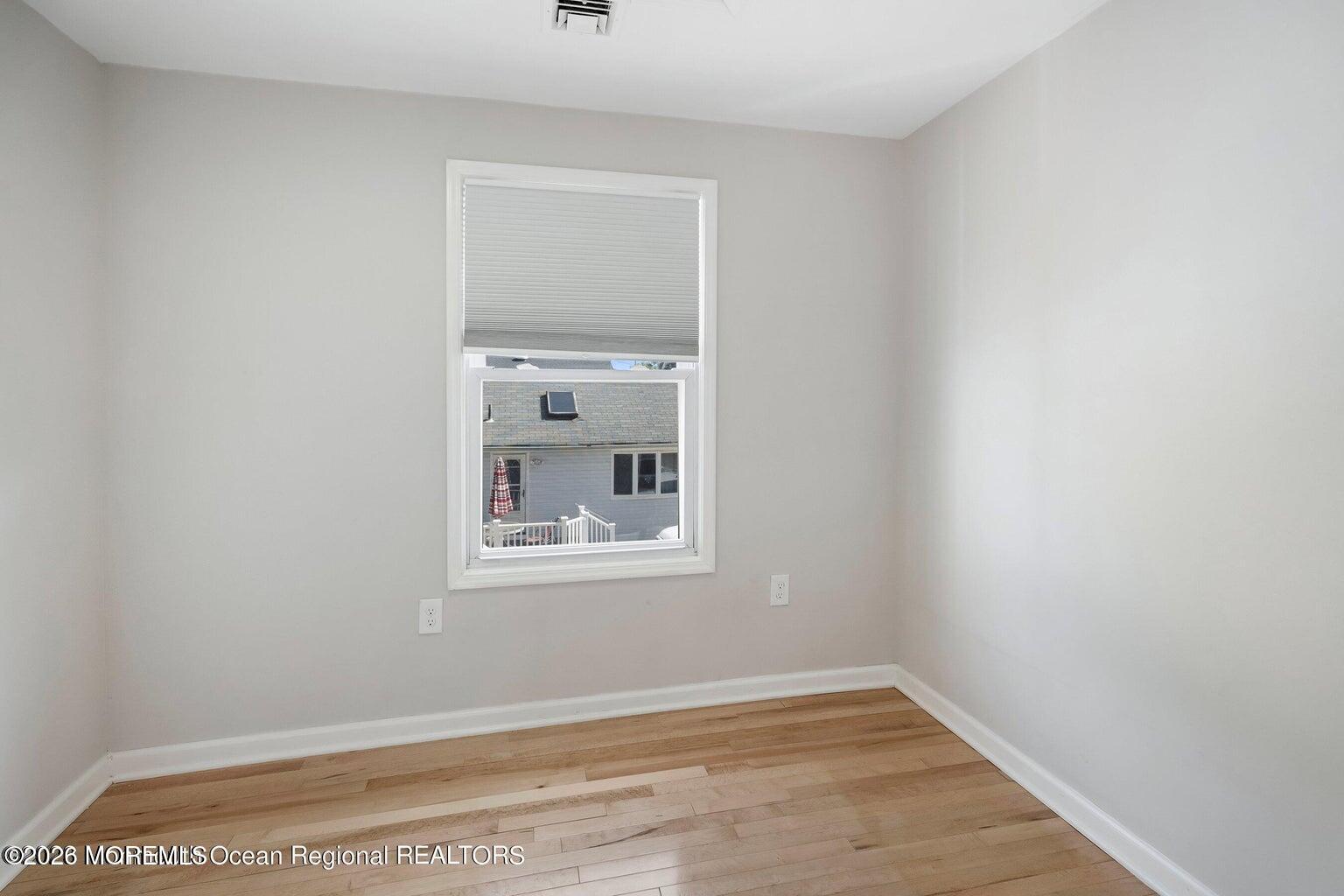 9 Gravelly Point Road, Unit 4 Highlands, NJ 07732 - Photo 5 of 15 Bedroom