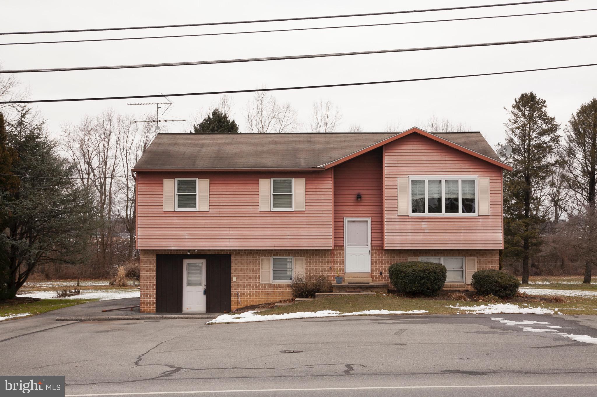 1623 Graystone Road Manheim, PA 17545 - Photo 1 of 19 Gallery Image 1