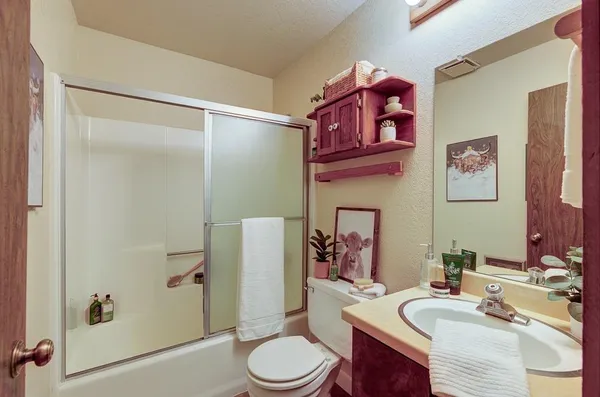 $275,000 | 40662 Village Pass Lane, Shaver Lake, CA 93664