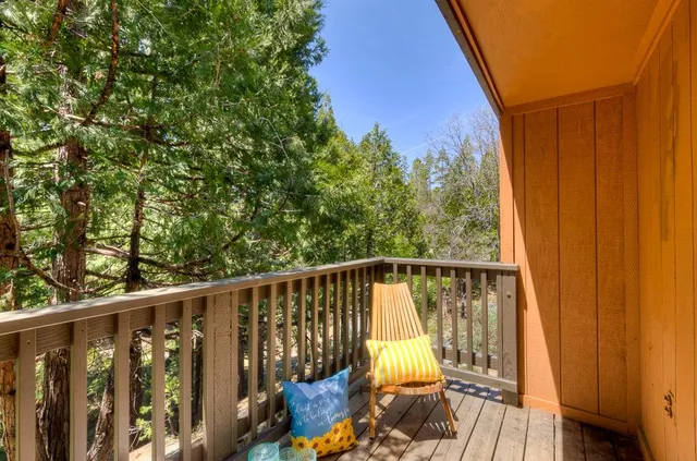$275,000 | 40662 Village Pass Lane, Shaver Lake, CA 93664
