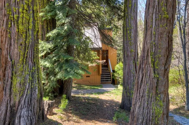 $275,000 | 40662 Village Pass Lane, Shaver Lake, CA 93664