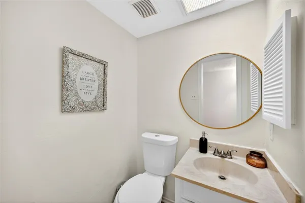 $1,400 | 6975 Chasewood Drive, Houston, TX 77489