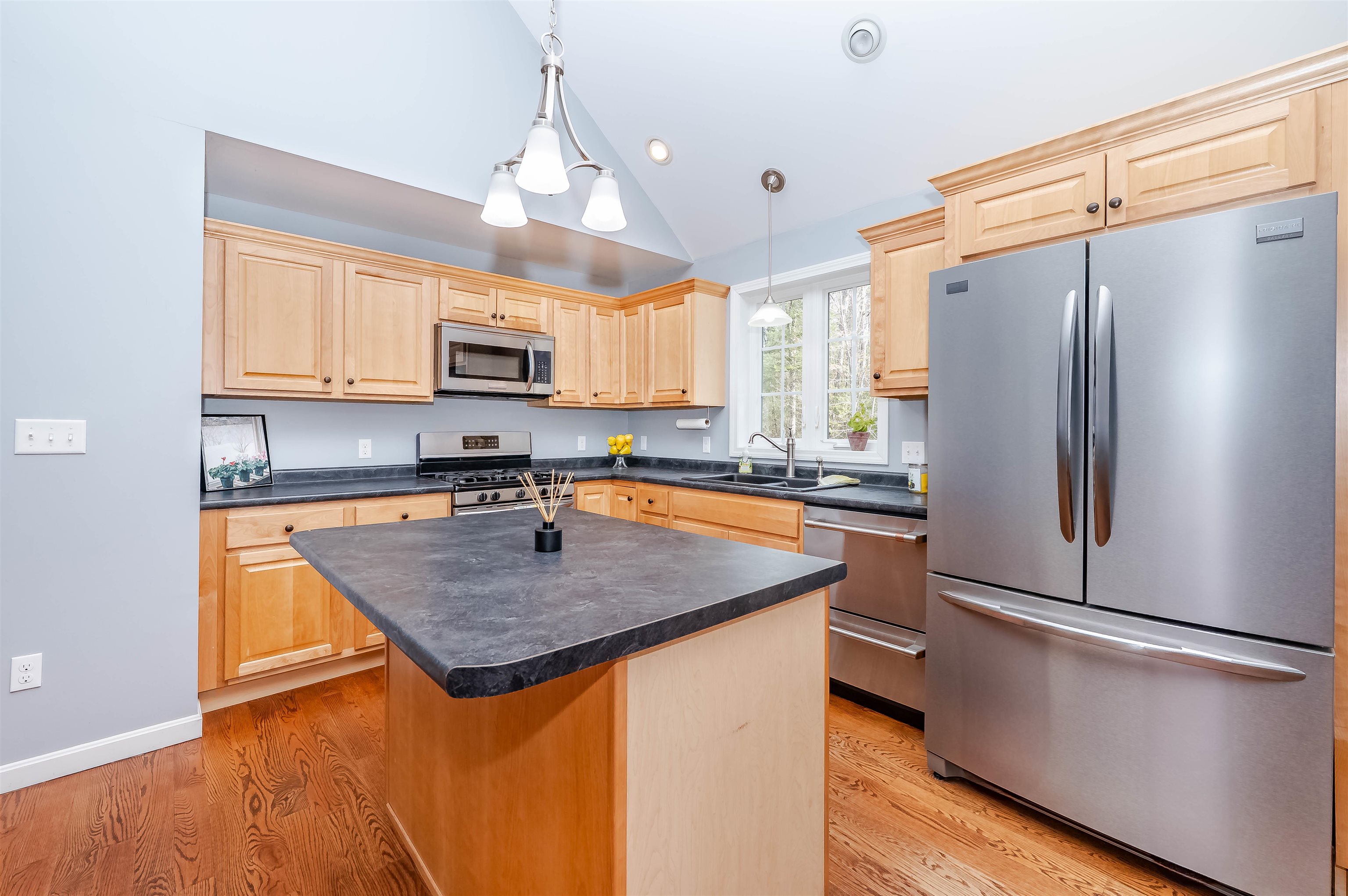 114 Scruton Pond Road Barrington, NH 03825 - Photo 8 of 40