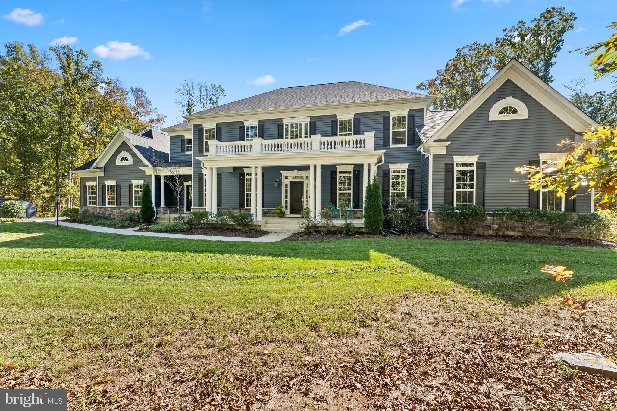 80 Shackelford Well Road Fredericksburg, VA 22406 - Photo 2 of 108 a front view of a house with garden