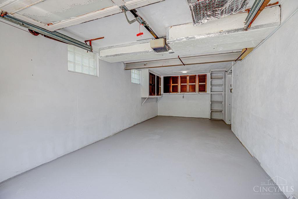6109 Thompson Road Cincinnati, OH 45247 - Photo 28 of 40 Gallery Image 28