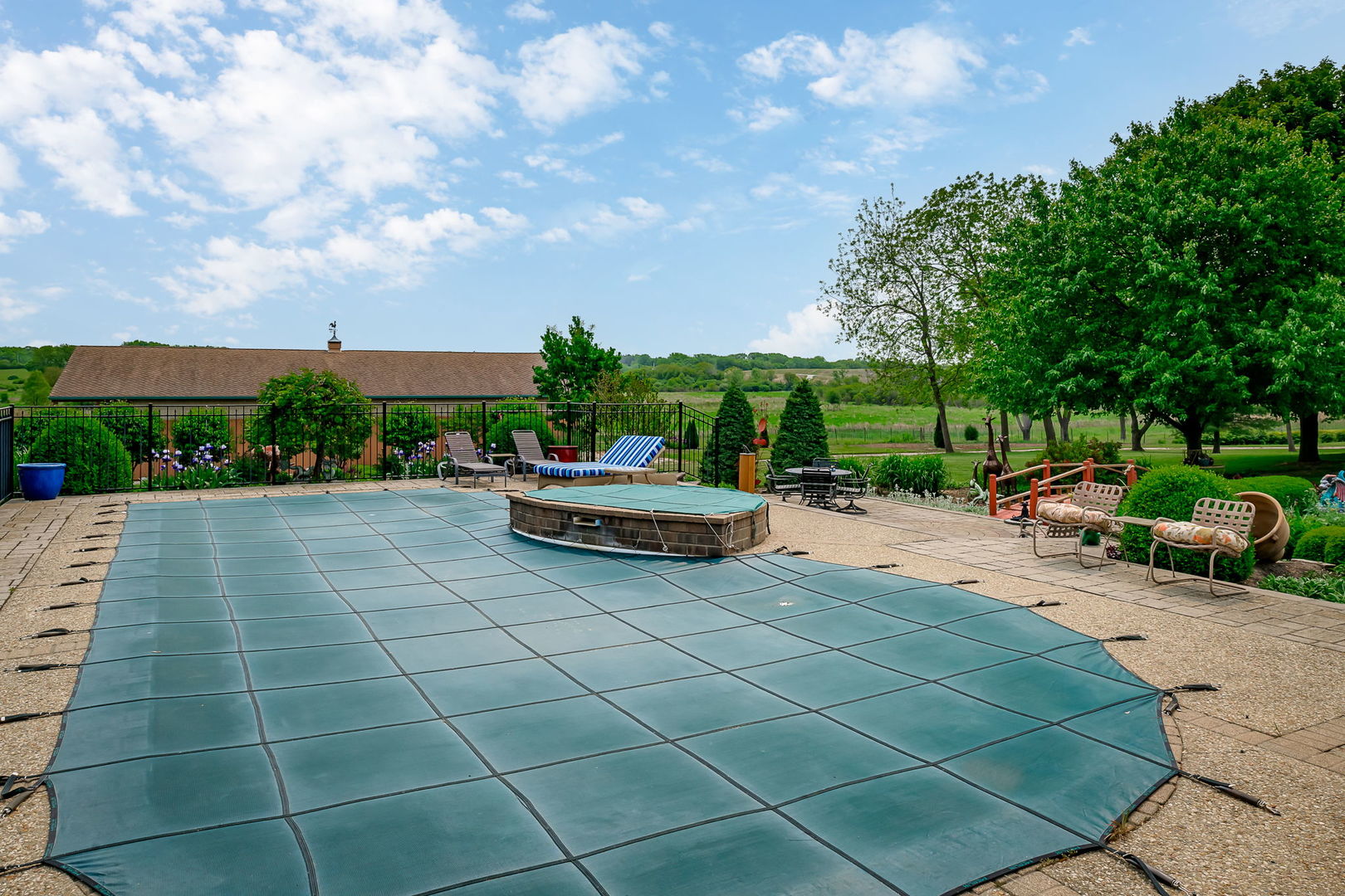 29295 North Callahan Road Wauconda, IL 60084 - Photo 26 of 45 a view of outdoor space with garden and lots of trees in the background
