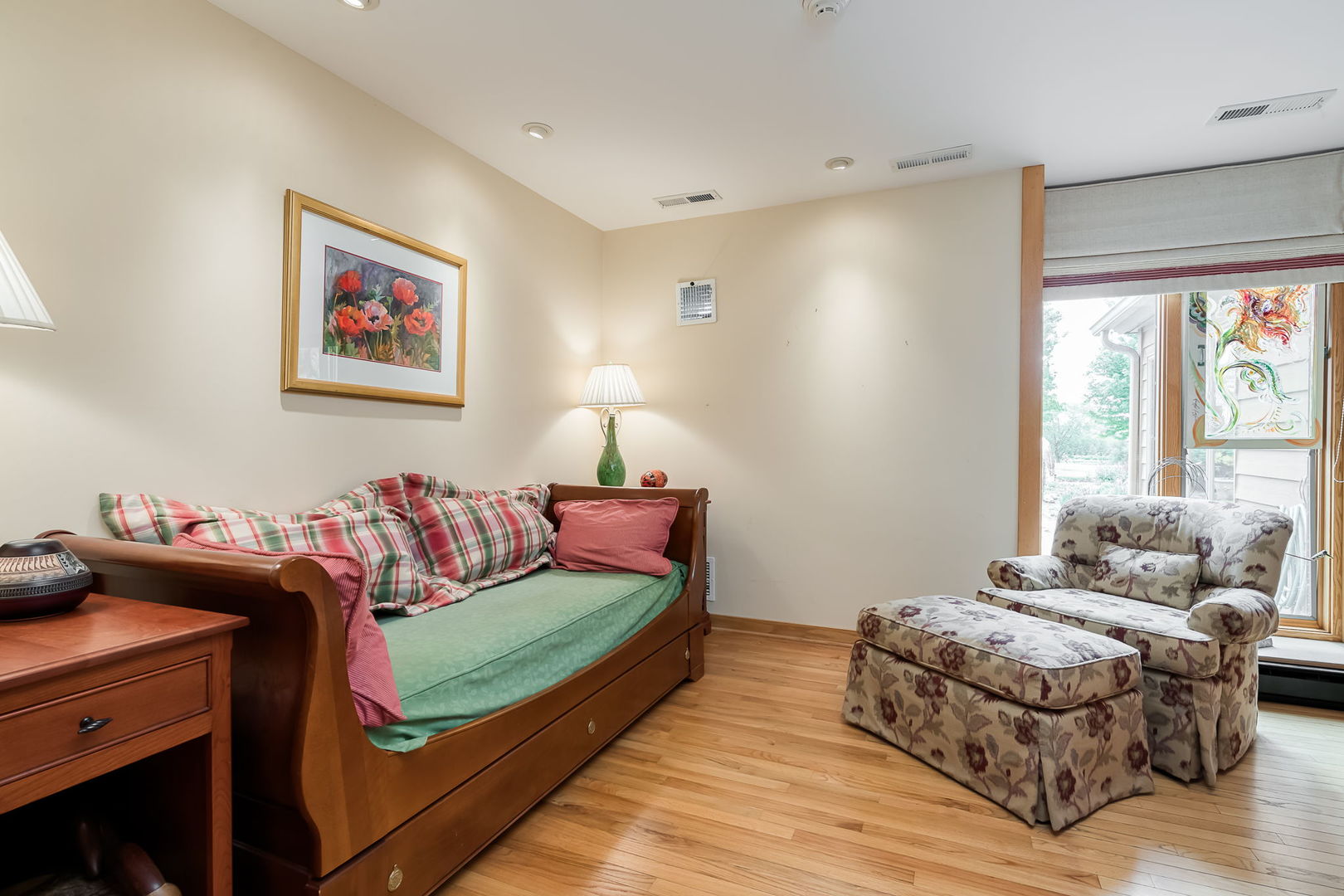29295 North Callahan Road Wauconda, IL 60084 - Photo 36 of 45 a living room with furniture and a table