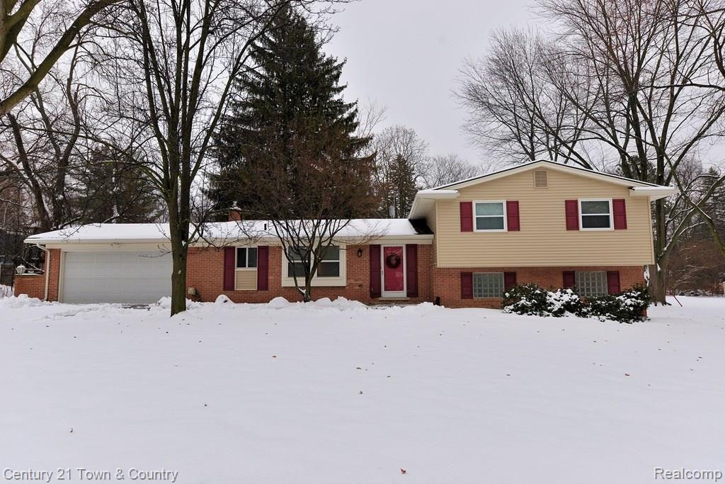 32900 Evergreen Road Franklin, MI 48025 - Photo 1 of 28 1-32900 Evergreen.jpg