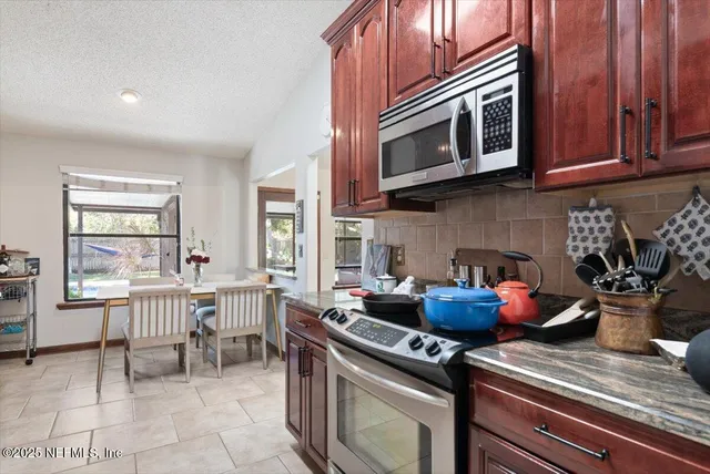 $405,000 | 10858 Morgan Horse Drive East, Jacksonville, FL 32257