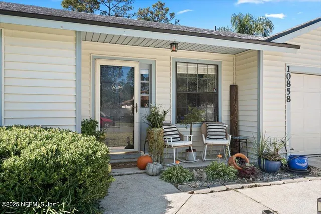 $405,000 | 10858 Morgan Horse Drive East, Jacksonville, FL 32257