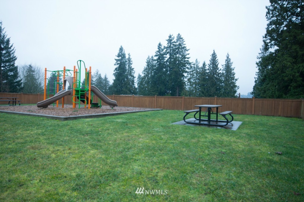 209 164th Place Southeast Bothell, WA 98012 - Photo 22 of 23