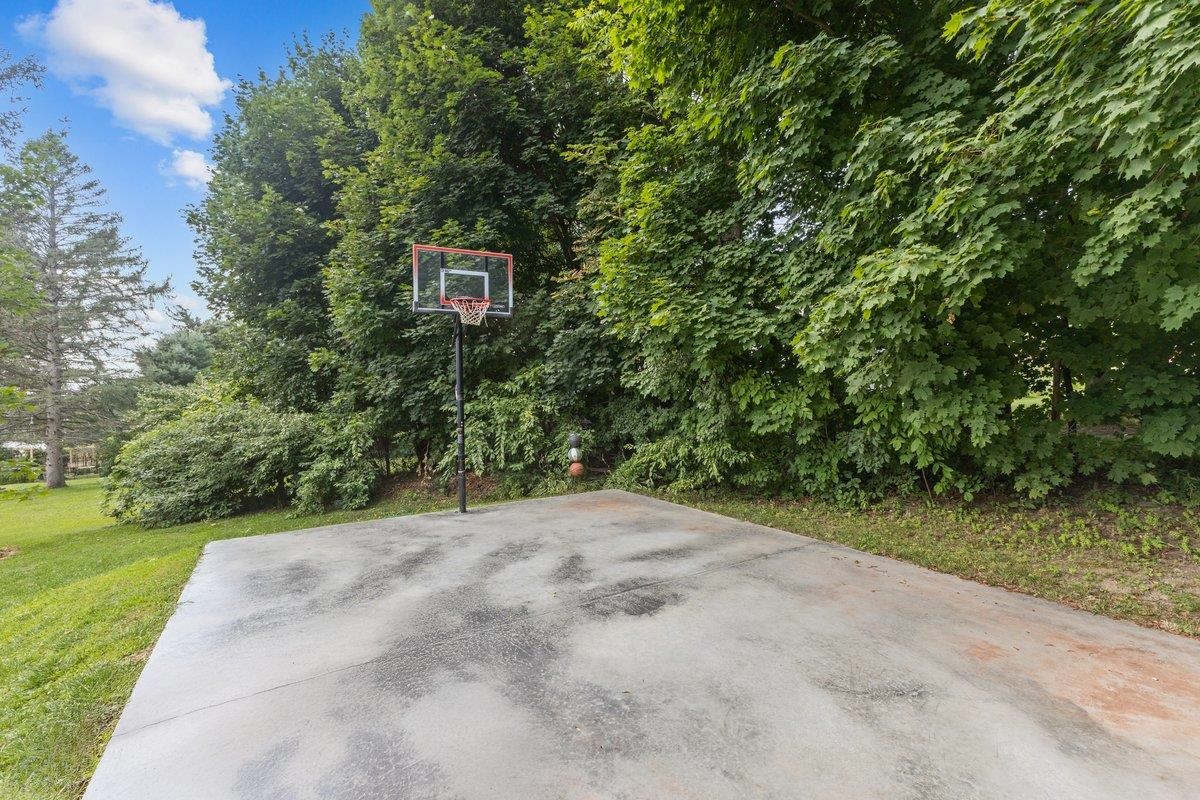 29 Beverly Court St. Albans, VT 05478 - Photo 37 of 41