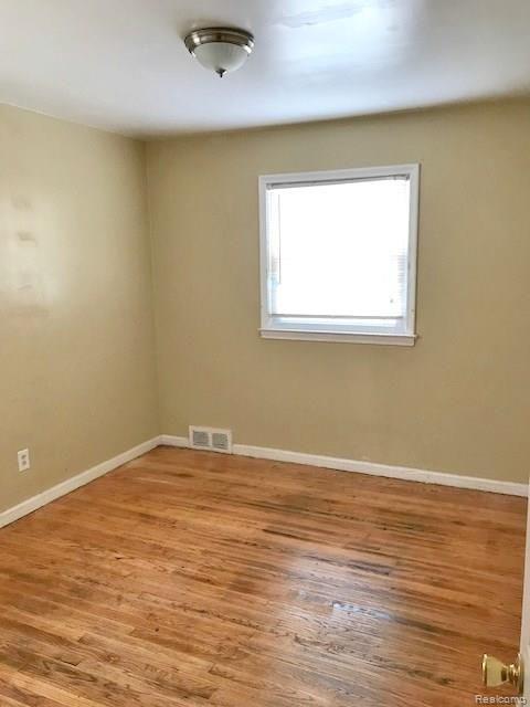 19700 Evergreen Road Detroit, MI 48219 - Photo 3 of 9