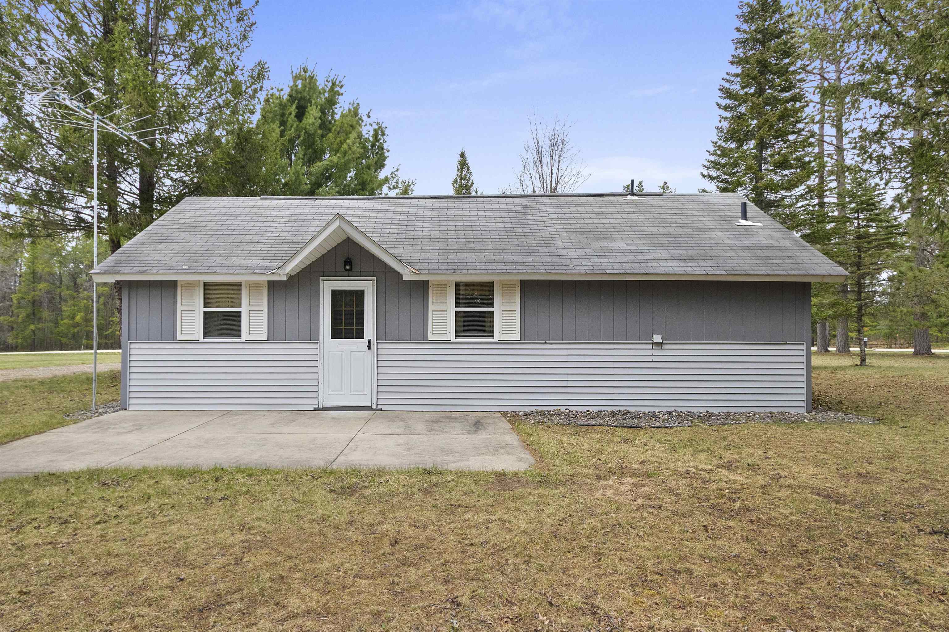 W11515 Eagle Road Athelstane, WI 54104 - Photo 3 of 40