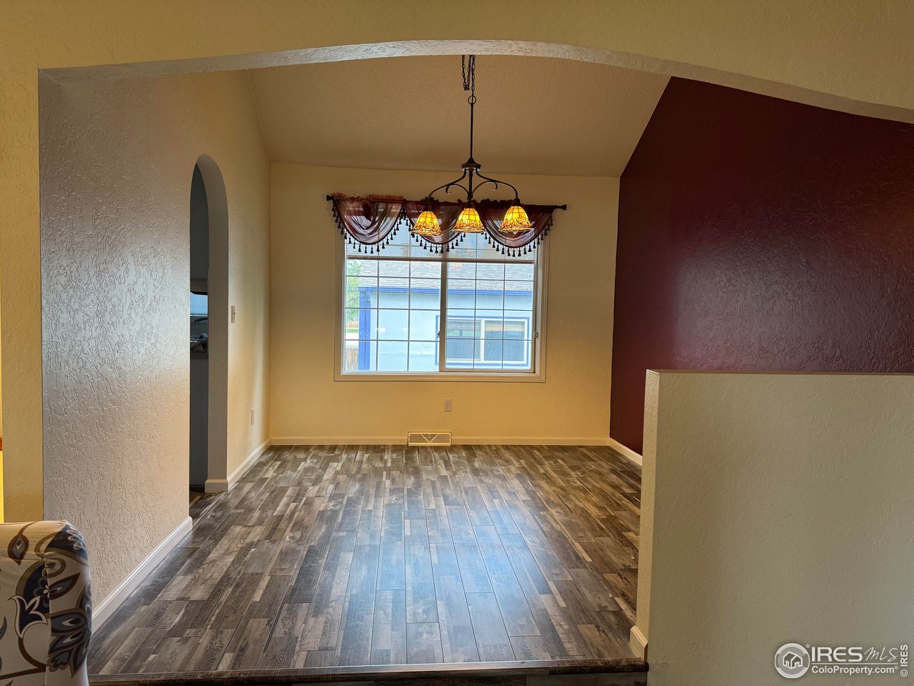 4927 West 6th Street Greeley, CO 80634 - Photo 10 of 34 a view of empty room with window