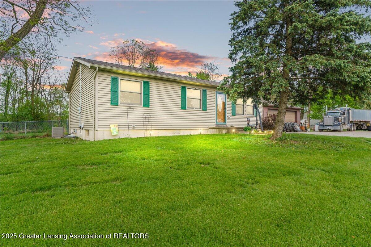 10111 Kinneville Road Eaton Rapids, MI 48827 - Photo 1 of 31 01-Media Jett - 05