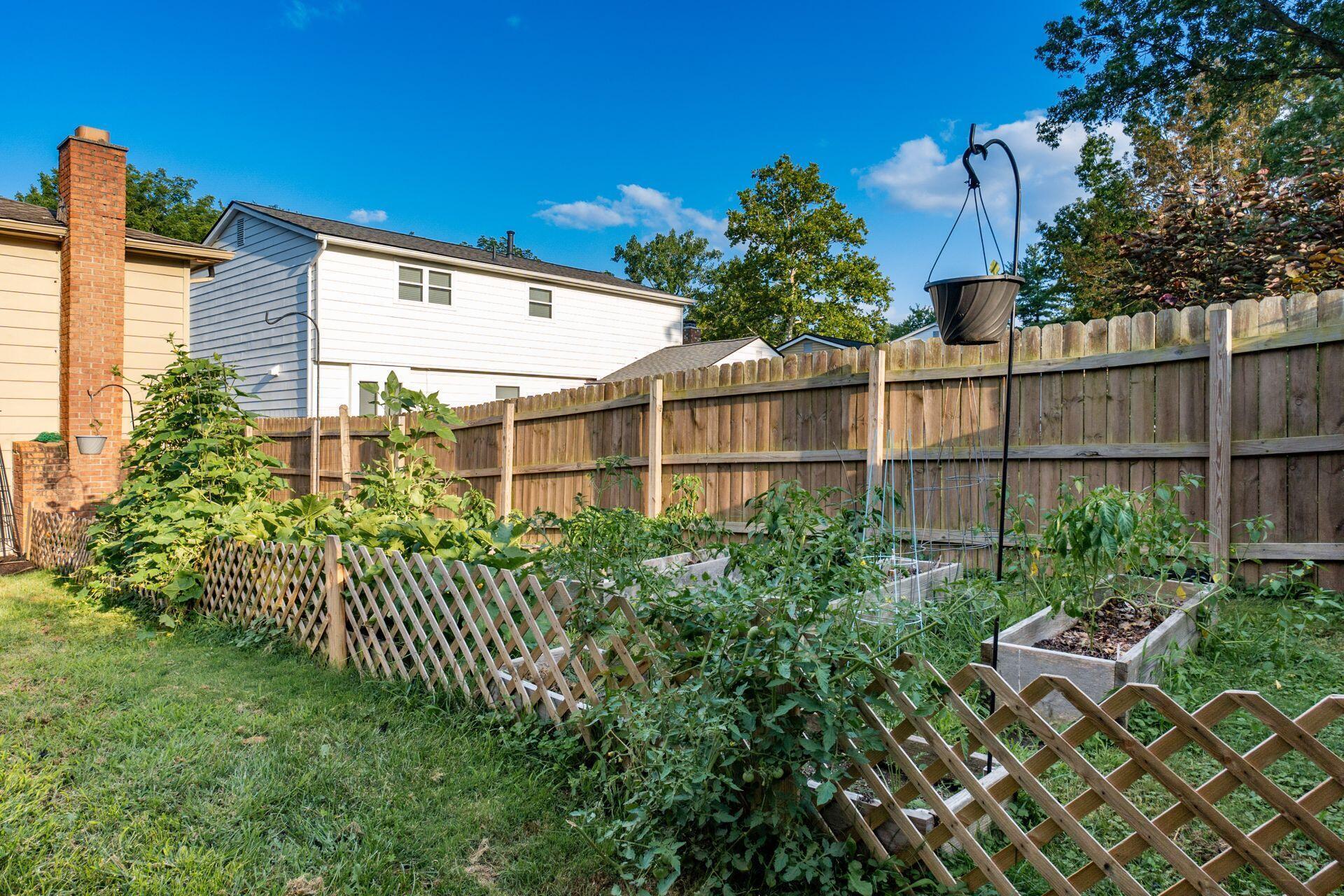 6611 Karl Road Columbus, OH 43229 - Photo 21 of 22 042_ Rd Columbus OH 43229 USA