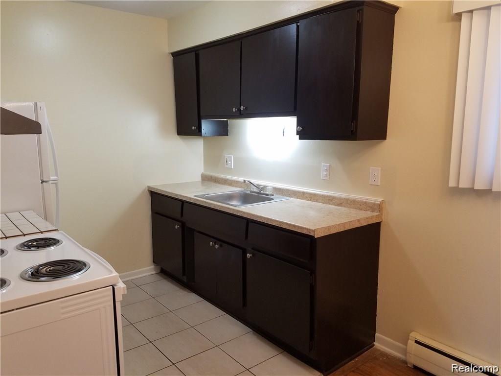 1471 West Nine Mile Road, Unit 7 Ferndale, MI 48220 - Photo 2 of 9