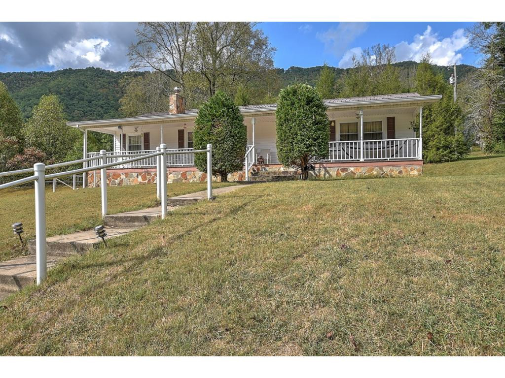 111 Jackson Road Unicoi, TN 37692 - Photo 1 of 33 111 Jackson Road