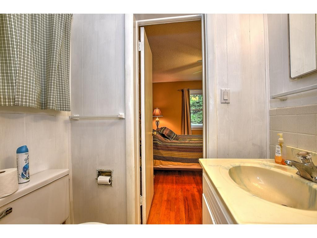 111 Jackson Road Unicoi, TN 37692 - Photo 17 of 33 Jack Jill Half Bath