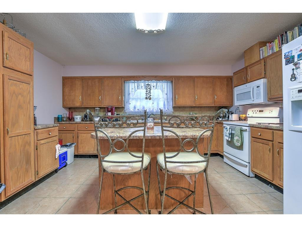 111 Jackson Road Unicoi, TN 37692 - Photo 4 of 33 Photo 4