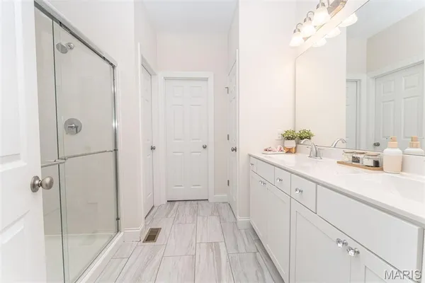 $599,000 | 17145 Centaur Station Drive, Wildwood, MO 63040