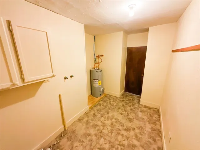 a view of a backyard with wooden floor