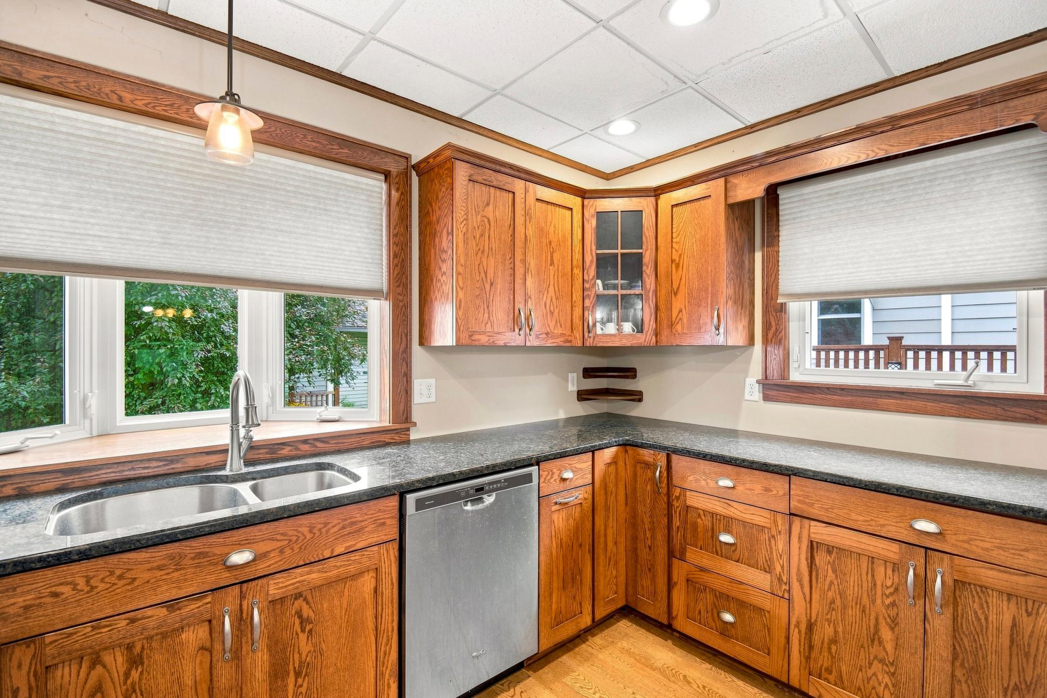 606 4th Avenue Southwest Austin, MN 55912 - Photo 2 of 18 Gallery Image 2