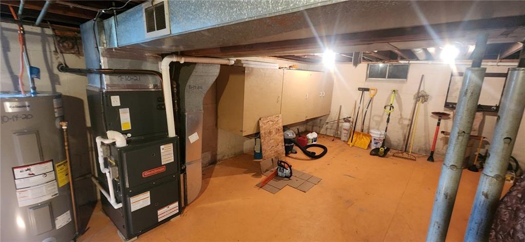 1677 Mercer Road Ellwood City, PA 16117 - Photo 21 of 22 a view of a room with gym equipment