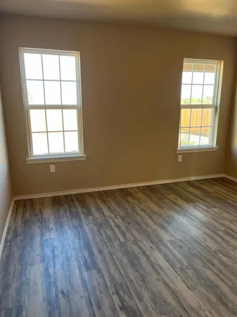 $1,450 | 2425 N Avenue North, Lubbock, TX 79403