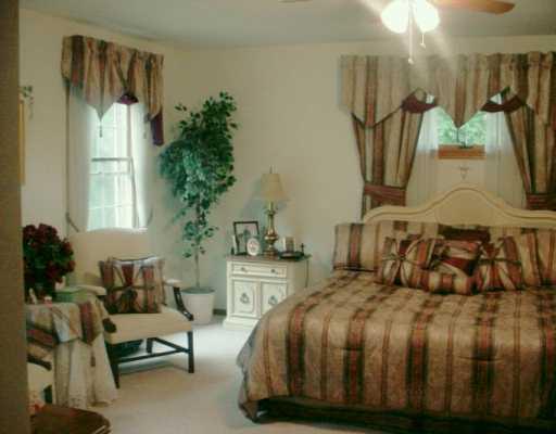 205 Ludwig Road New Castle, PA 16105 - Photo 7 of 8 Master Bedroom.