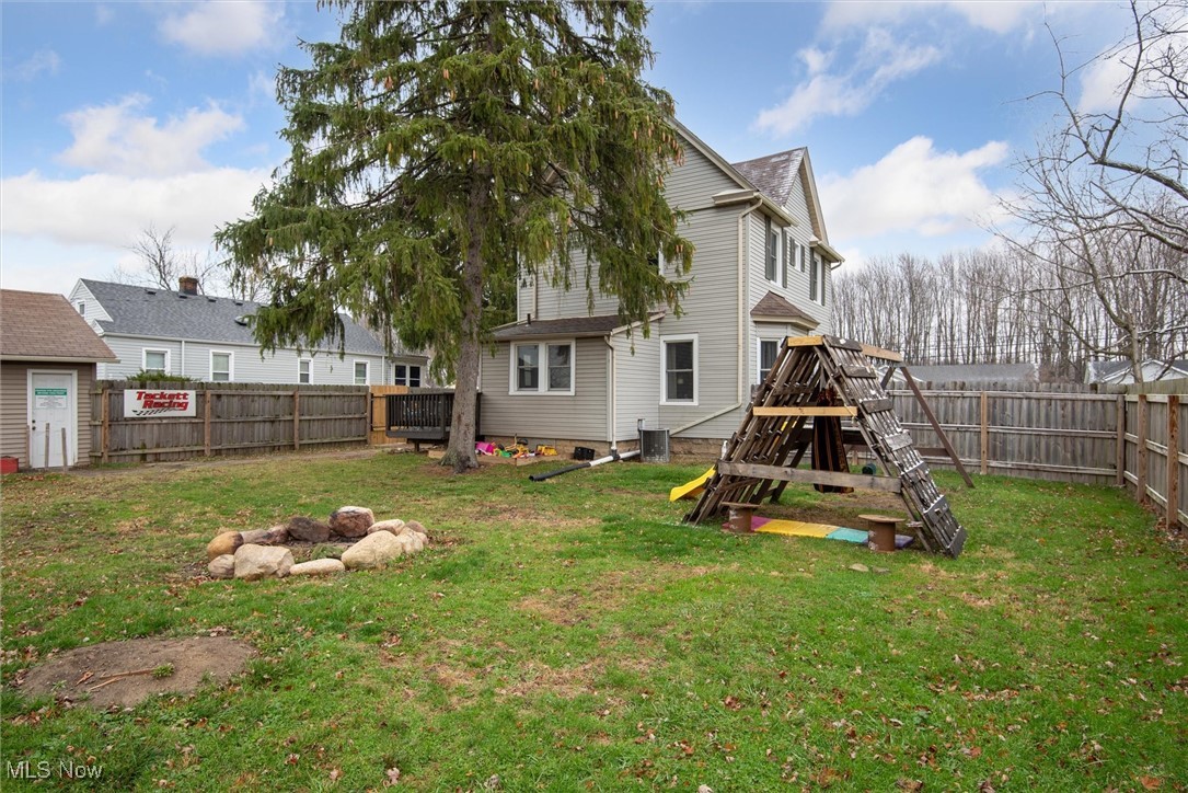 426 Root Road Lorain, OH 44052 - Photo 36 of 38