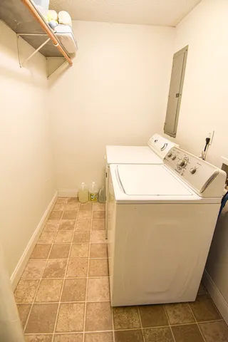 $75,000 | 1009 Dewey Avenue North, Thief River Falls, MN 56701