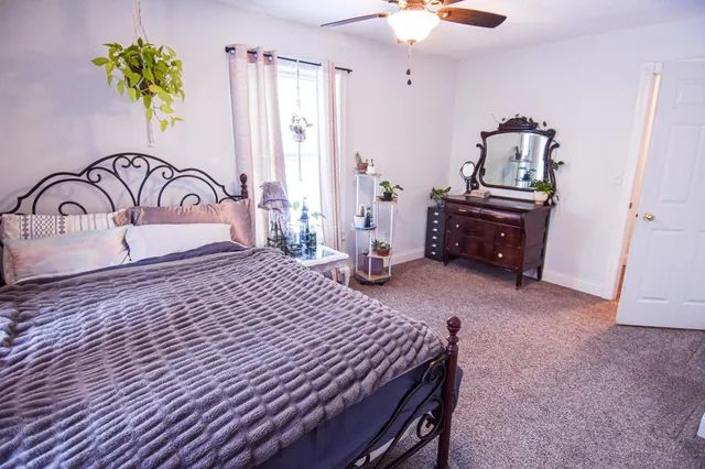 $75,000 | 1009 Dewey Avenue North, Thief River Falls, MN 56701