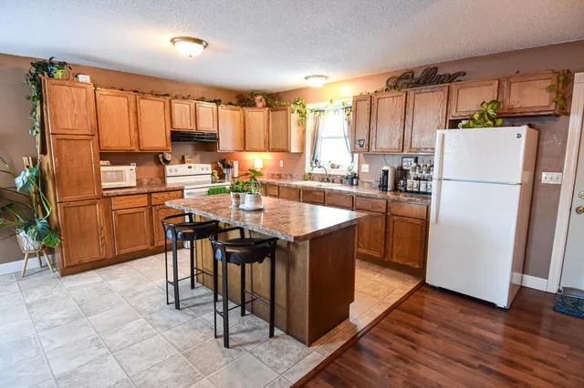 $75,000 | 1009 Dewey Avenue North, Thief River Falls, MN 56701