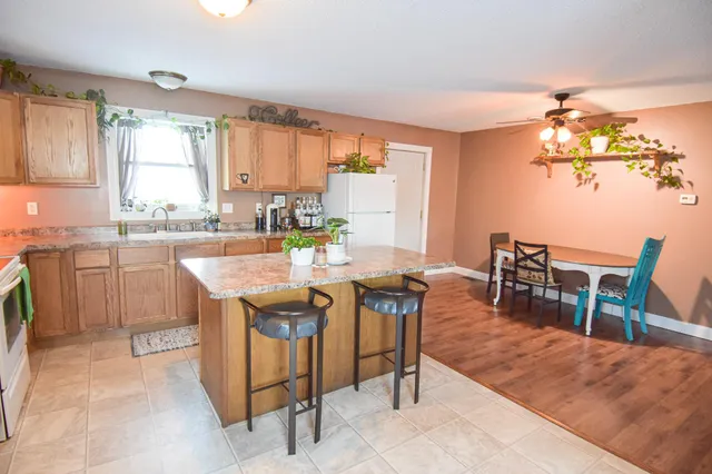 $75,000 | 1009 Dewey Avenue North, Thief River Falls, MN 56701